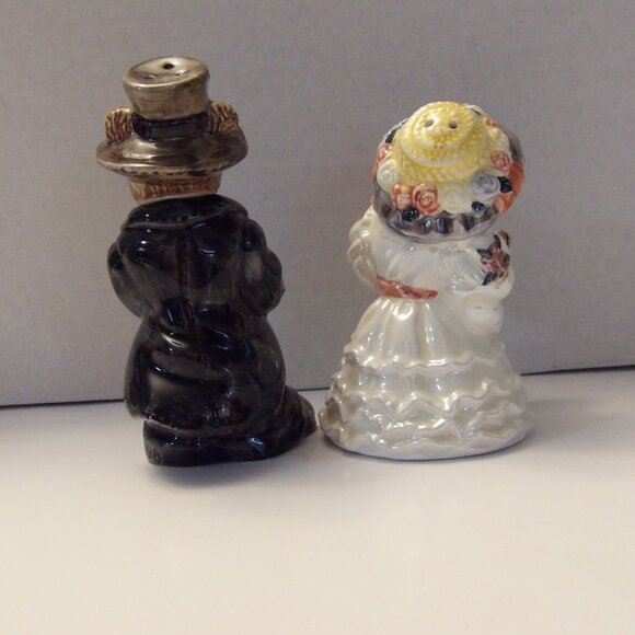 Bearware Pottery | Wedding Salt & Pepper Shaker } EUC - Picture 4 of 8